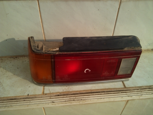 ไฟท้าย corona at 150 ซ้าย