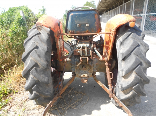 ขายแทรกเตอร์ รุ่นL280 ตามสภาพ ถูกๆ