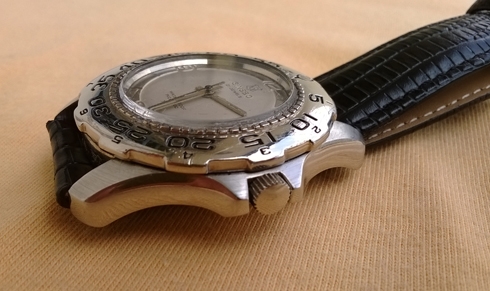 GINBO  ขนาด 43มม.(รวมเม็ด) ไขลาน มะยมเกลียว