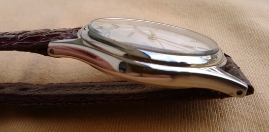 BUCHERER Quartz  ขนาด38มม.(รวมเม็ด) สภาพ90\% เรือน stainless