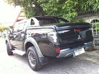 **ขาย Triton GLS2.5 ปี05 สี่ประตู เกียร์ธรรมดา 4WD สีดำ แต่งครบๆสวยจัด  วิ่งน้อย เครื่องเสียงแต่งเป็นแสน **มีรูป