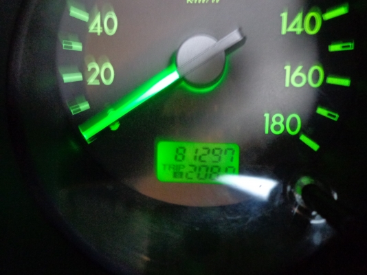 รถบ้านงามๆ ครับ ก่อนเข้าเต๊น รถบ้านงามๆ ครับ ก่อนเข้าเต๊น