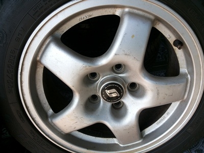 ขายล้อแม็กR32 GTS 16*6.5 พร้อมฝาครอบ 1 คู่