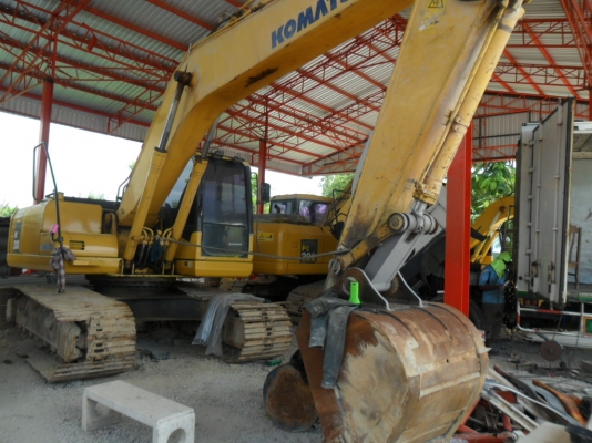 Komatsu PC200-7 ใบแจ้งจำหน่าย สภาพปานกลาง 10000 ชม. มี 3 คัน ราคาเหมา 5000000 บาท