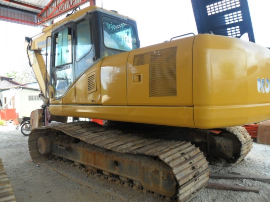 Komatsu PC200-7 ใบแจ้งจำหน่าย สภาพปานกลาง 10000 ชม. มี 3 คัน ราคาเหมา 5000000 บาท