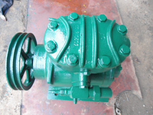 << ขายหัวปั้มลมขนาดใหญ่มากๆ 2 สูบ 5 แรง แรงอัดพอๆกับ 4 สูบ >>