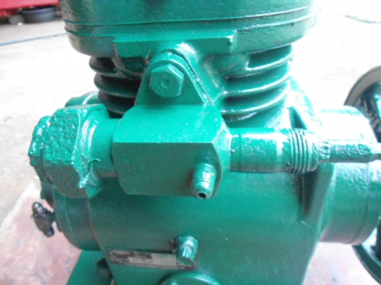 << ขายหัวปั้มลมขนาดใหญ่มากๆ 2 สูบ 5 แรง แรงอัดพอๆกับ 4 สูบ >>