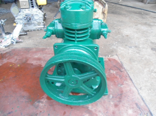 << ขายหัวปั้มลมขนาดใหญ่มากๆ 2 สูบ 5 แรง แรงอัดพอๆกับ 4 สูบ >>