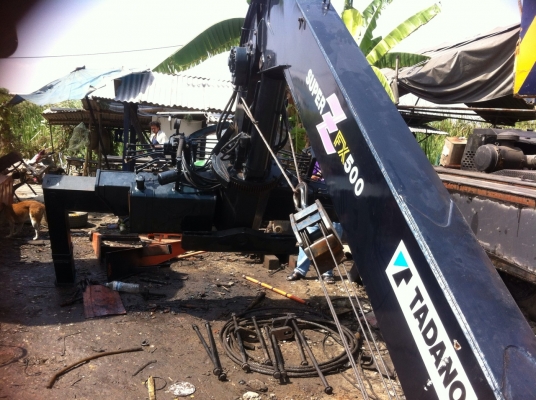 ต้องการขายด่วนมากเครน5ตัน5ปอกซื้อมาได้2เดือนเจ้าของจะเปลี่ยนเป็นเครน8ตันใช้เลยต้องการขายเครน5ตันด่วนมาก