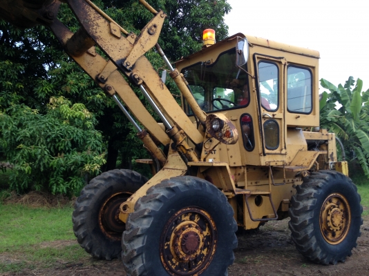 ขายรถตัก CAT-910 รถเก่าญี่ปุ่นแท้ สภาพพร้อมใช้งาน ราคาถูกสุดๆสนใจติดต่อ 081-9485494