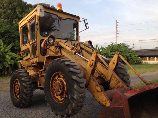 ขายรถตัก CAT-910 รถเก่าญี่ปุ่นแท้ สภาพพร้อมใช้งาน ราคาถูกสุดๆสนใจติดต่อ 081-9485494