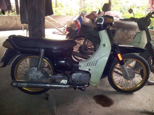 ขาย suzuki rc 100 ทะเบียนพร้อมโอน สภาพเดิมๆเครืองเดิม  ราคา7000บาท โทร0875077464โส กทม