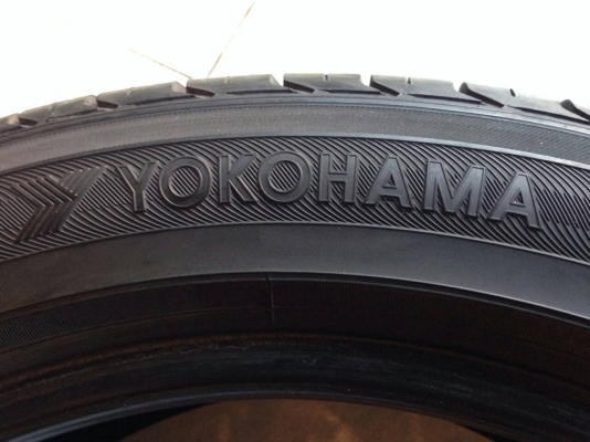 ขายยาง YOKOHAMA EARHT-1 215/50/17 ปี10 ชุดละ 5,500 บาท