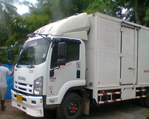 ขาย FRR 210 ปี 52 มือเดียวออกห้าง  รถสวยพร้อมใช้ครับ