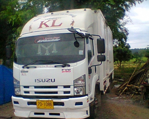 ขาย FRR 210 ปี 52 มือเดียวออกห้าง รถสวยพร้อมใช้ครับ ขาย FRR 210 ปี 52 มือเดียวออกห้าง รถสวยพร้อมใช้ครับ