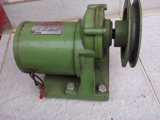 (ถ่ายVDOให้ดู)มอเตอร์เกียร์ FUJI ขนาด200 W. หมุนที่ 150 รอบต่อนาที แรงบิดเยอะ 220V. 3 เฟส แต่ต่อใช้ไฟบ้าน220 V. (ถ่ายVDOให้ดู)มอเตอร์เกียร์ FUJI ขนาด200 W. หมุนที่ 150 รอบต่อนาที แรงบิดเยอะ 220V. 3 เฟส แต่ต่อใช้ไฟบ้าน220 V.