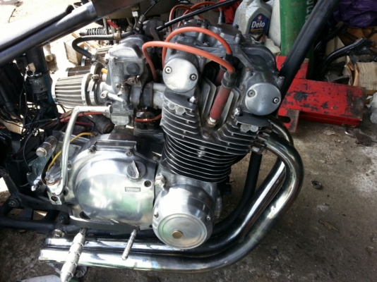 zusuki  ยิงเฟรม 750cc8วาวล์ราคาเบาแต่โคตรงาม