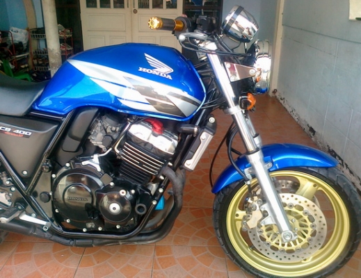 ขาย cb 400 version s  อินวอย สรรพสามิตร