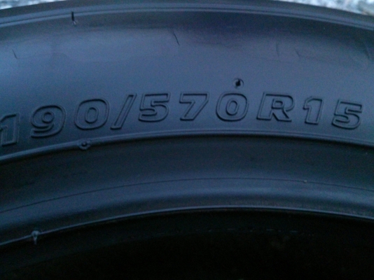 ขายยาง ดริฟ KUMHO 190/570R15 ยางปี11 จำนวน 1 ชุด