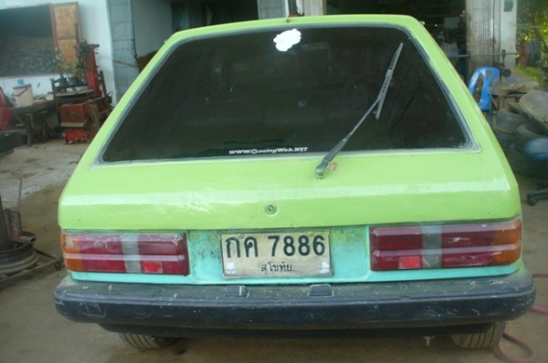 ขายมาสด้า 323 5ประตู ไว้เเต่งหล่อ สักคัน