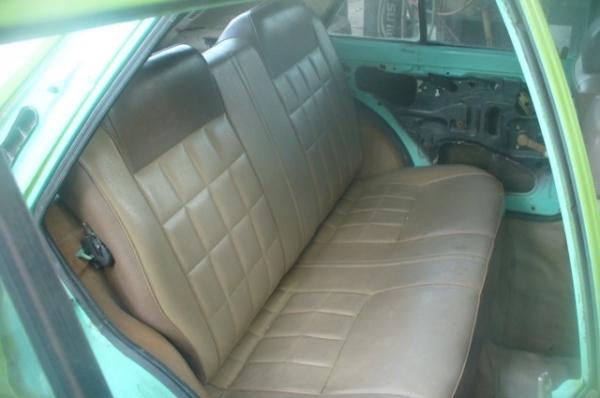 ขายมาสด้า 323 5ประตู ไว้เเต่งหล่อ สักคัน