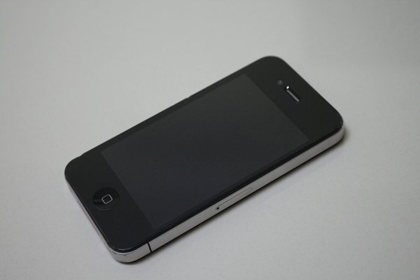 ขาย iPhone 4 32G สีดำ เครื่องติดล็อค
