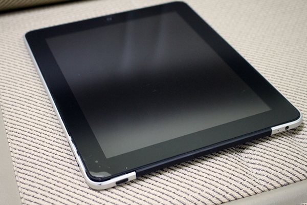 ipad 1 32GB 3g wi-fi เล่นได้ดีทุกอย่าง