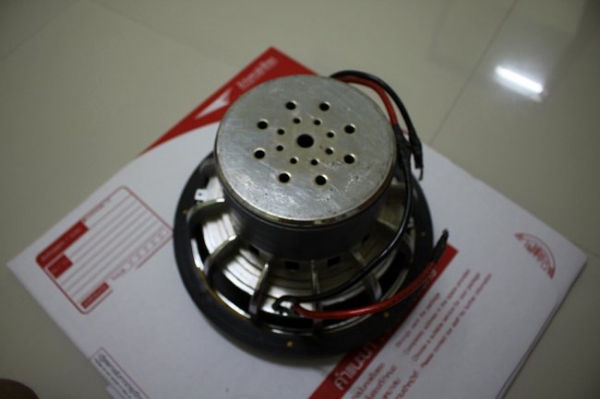 ซับ 10 นิ้ว โหดๆ แม่เหล็ก 4 ก้อน