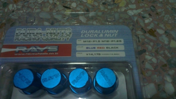 ขายน็อตล้อ ครับ ซื้อมายังไม่ได้ใช้ ขายน็อตล้อ ครับ ซื้อมายังไม่ได้ใช้