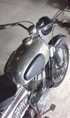 ขายเหมา Zundapp หน้าโตงเตงวางเครื่องกับ MNNCK รัสเซียเดิมๆแห้งๆราคาถูกครับ