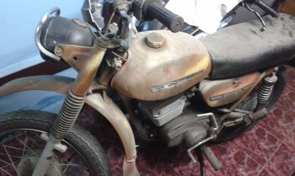 ขายเหมา Zundapp หน้าโตงเตงวางเครื่องกับ MNNCK รัสเซียเดิมๆแห้งๆราคาถูกครับ