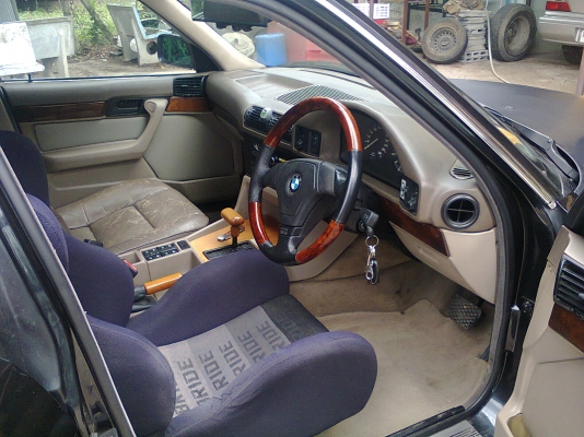 ขายครับ BMW 525AI 6 สูบ เครี่องเดิม เกียรเดิม ครับ ขายครับ BMW 525AI 6 สูบ เครี่องเดิม เกียรเดิม ครับ