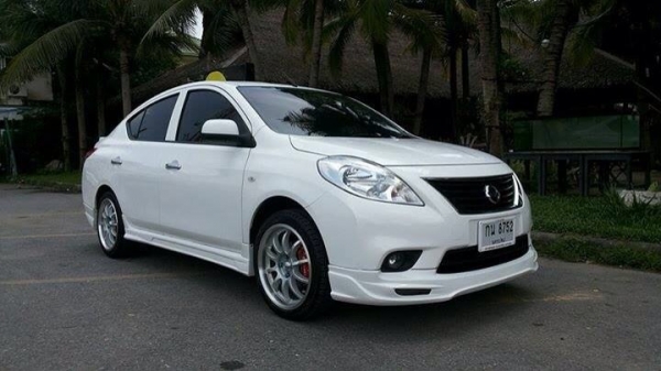 เบื่อลาย ล้อขอบ 17 ยางดีสโตน 205/45 เพิ่งเปลี่ยนใหม่มา 3 เดือน ขายหรือแลกขอบ 17 หรือ 15 ก็ได้คุยกันครับ ติดต่อ คุณแม็ก 080-5880791