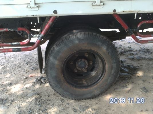 ขาย NPR 150 ยูโร 3 ห้างแท้ 5 เมตร  แอร์เย็น DVD ชุดใหญ่ ยางหน้าใหม่ แบตใหม่ 2 ลูกพึ่งเปลี่ยน 30 ม.ค.57 เองโทร  0868681627