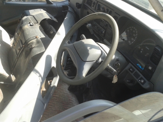 ขายหัวเก๋ง mitsu canter รถหกล้อเล็ก