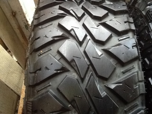 ขายยาง   Maxxis Bighorn  265 x 75 x 16