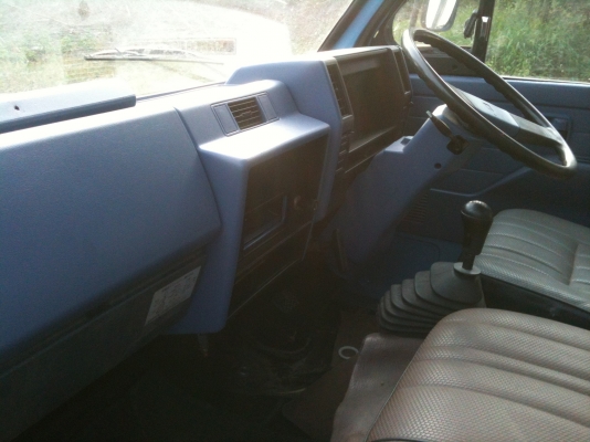 4. ล้อ. Isuzu. Nkr.  88. แรง