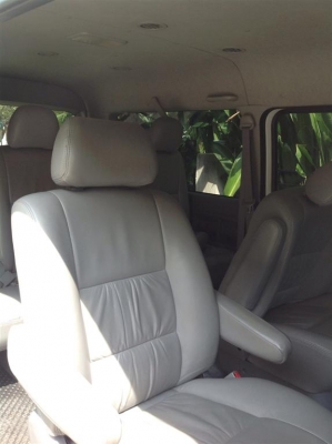 ขายรถตู้ Toyota Ventrury ปี 06  700,000