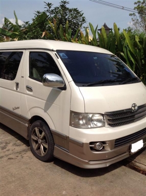 ขายรถตู้ Toyota Ventrury ปี 06  700,000