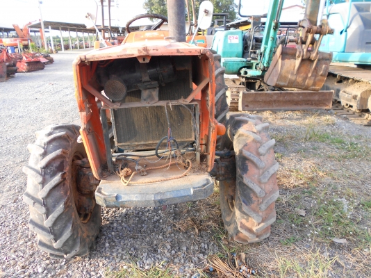 ขาย รถไุถมือสอง ตามสภาพ KUBOTA L2802DT