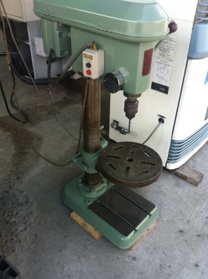 เครื่องเจาะ