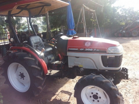 ยันร์ม่า EF352T 4 WD 2 เพลาตัวเปล่า  ทำงาน 11xx ชั่วโมง พร้อมใช้งาน