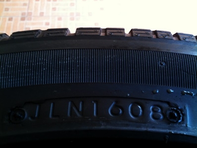 ยาง 17" Brigestone Turanza 215-50-17 Year 08 ดอกยางเต็ม ยาง 17" Brigestone Turanza 215-50-17 Year 08 ดอกยางเต็ม