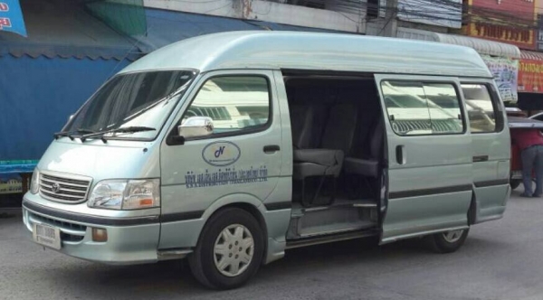 ขายรถตู้หัวจรวด 4 แสน