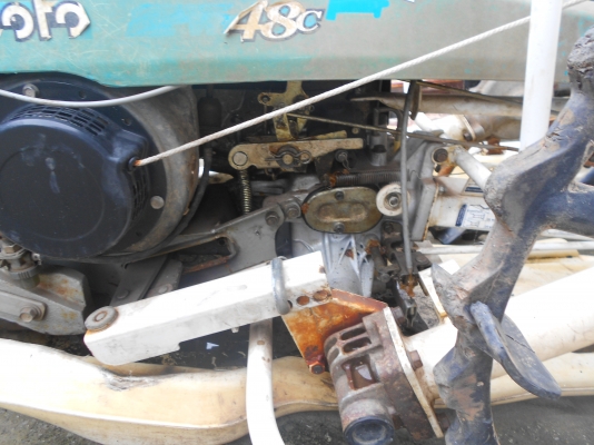 ขายรถดำนาเดินตามสี่แถวมือสอง ขายรถดำนาเดินตามสี่แถวมือสอง