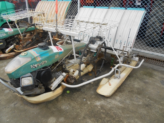 ขายรถดำนาเดินตามสี่แถวมือสอง ขายรถดำนาเดินตามสี่แถวมือสอง