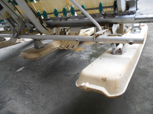 ขายรถดำนาเดินตามสี่แถวมือสอง