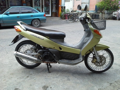 nouvo ตัวเก่า สีทอง รถบ้าน เดิมๆ เครื่องแน่น หล่อๆเลย เอกสารครบ ขับกลับบ้านได้เลยจ้า