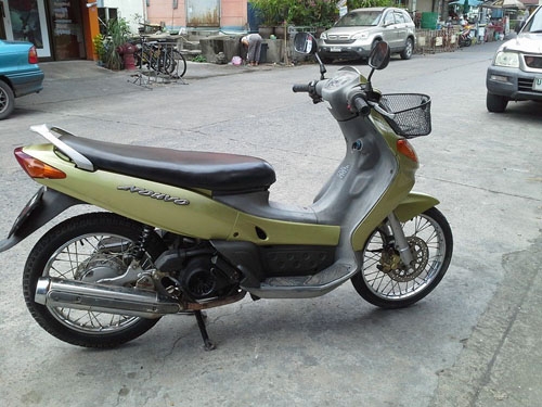 nouvo ตัวเก่า สีทอง รถบ้าน เดิมๆ เครื่องแน่น หล่อๆเลย เอกสารครบ ขับกลับบ้านได้เลยจ้า nouvo ตัวเก่า สีทอง รถบ้าน เดิมๆ เครื่องแน่น หล่อๆเลย เอกสารครบ ขับกลับบ้านได้เลยจ้า