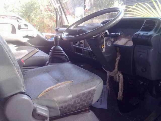 ISUZU NPR71LY รถฮ้างไทย ปี49 หัวบาง ยางแท้ 6 เส้น คัสชีสวย ทะเบียนเต็ม ISUZU NPR71LY รถฮ้างไทย ปี49 หัวบาง ยางแท้ 6 เส้น คัสชีสวย ทะเบียนเต็ม